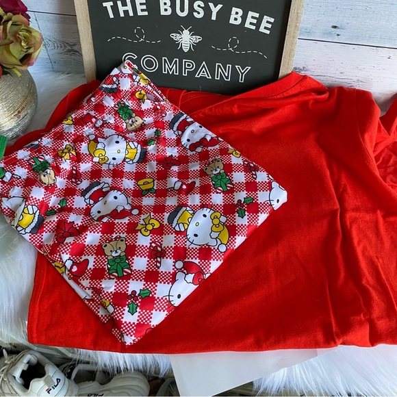 Hello Kitty HAPPY HOLIDAYS Christmas Pajama Set- Medium - Picture 9 of 12